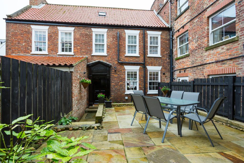 Cintra House Villa Whitby Exterior photo